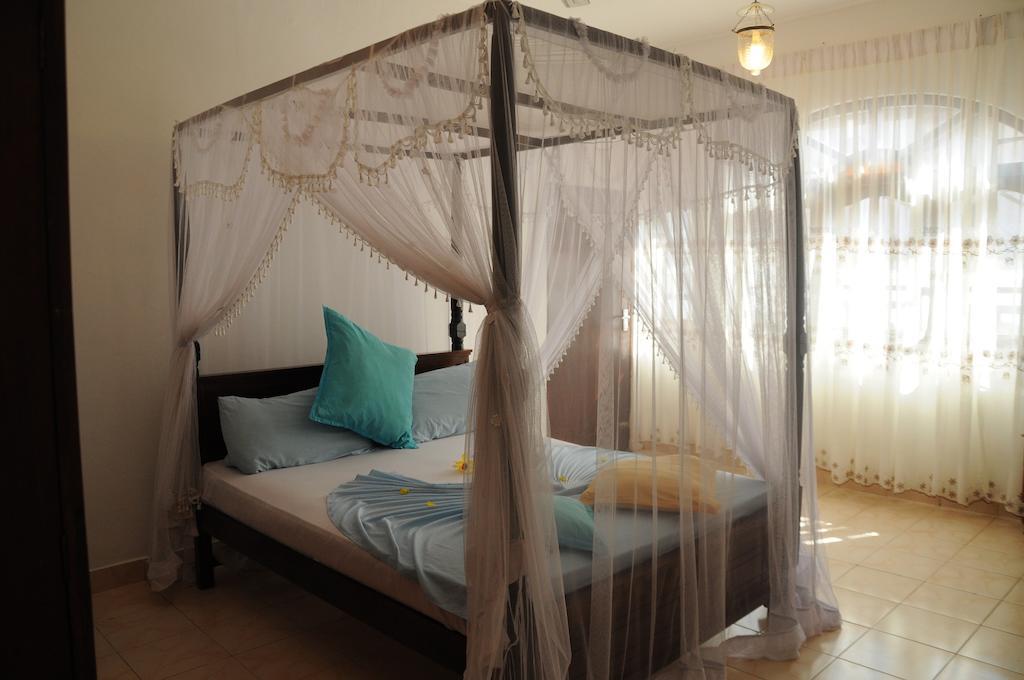 Thenu Rest Guest House Galle Oda fotoğraf